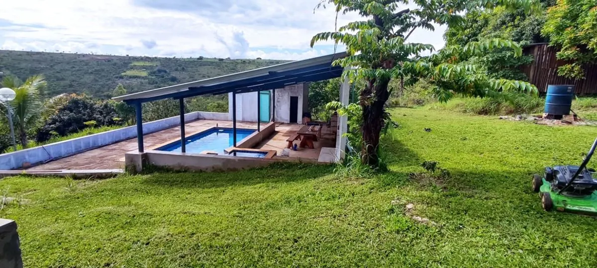 Vendo ou troco por imóvel na cidade. Estudo carro como parte do pagamento. CHACA...