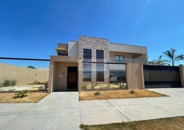 Lindo sobrado com fino acabamento em ótima localização do Jardim BotânicoCaracte...