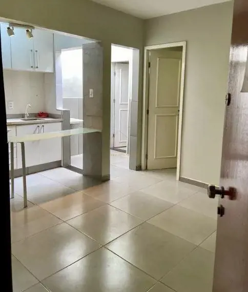 SCRN 716 - KIT REFORMADA E DIVIDIDA - ELEVADOR Kitnet de 33m²: - Elétrica e hidr...