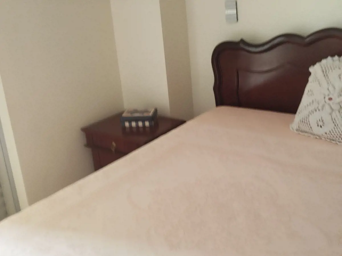 Apartamento bem conservado prédio reformado com 3 quartos sendo 1 suíte, sala am...