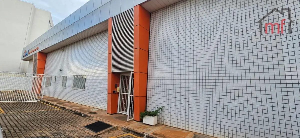 Excelente oportunidade no Setor Industrial do DF: edifício comercial localizado ...
