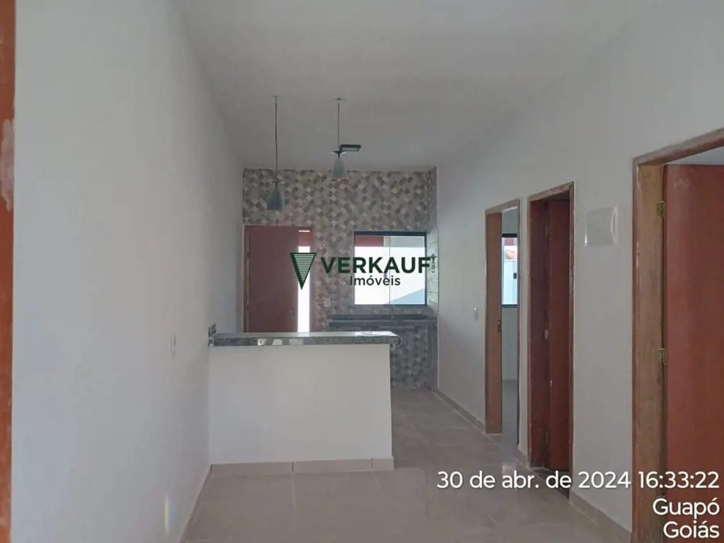 Vendo casa em Guapó-02 quartos R$ 160.000,00.Possibilidade da entrada reduzida R...