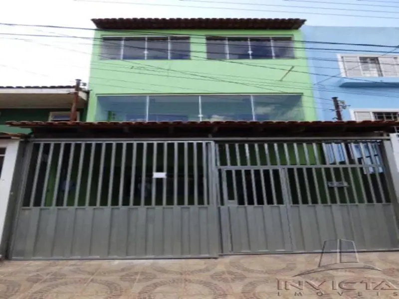 Oportunidade Imperdível no Riacho Fundo I! Sobrado disponível para você que busc...