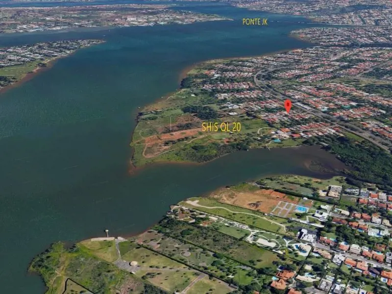 Viva a experiência de morar no coração da Capital do país, cercado pela tranquil...