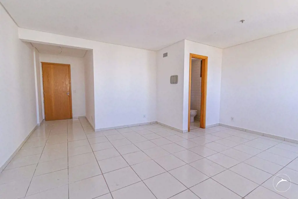Características do imóvel:- Sala comercial com 42m² de área privativa.- Espaço e...