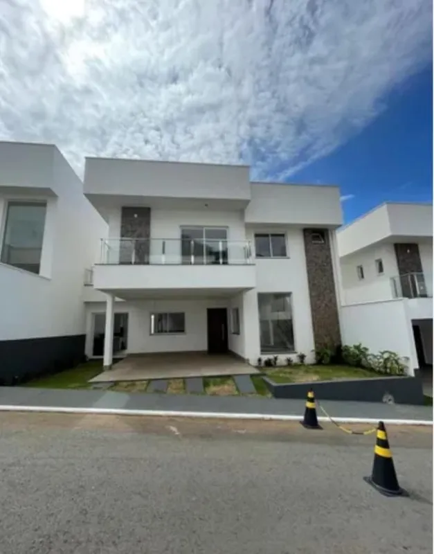 Sobrado no Condomínio Veredas da Alvorada, 4 suítes, 215 m², com área de lazer e...