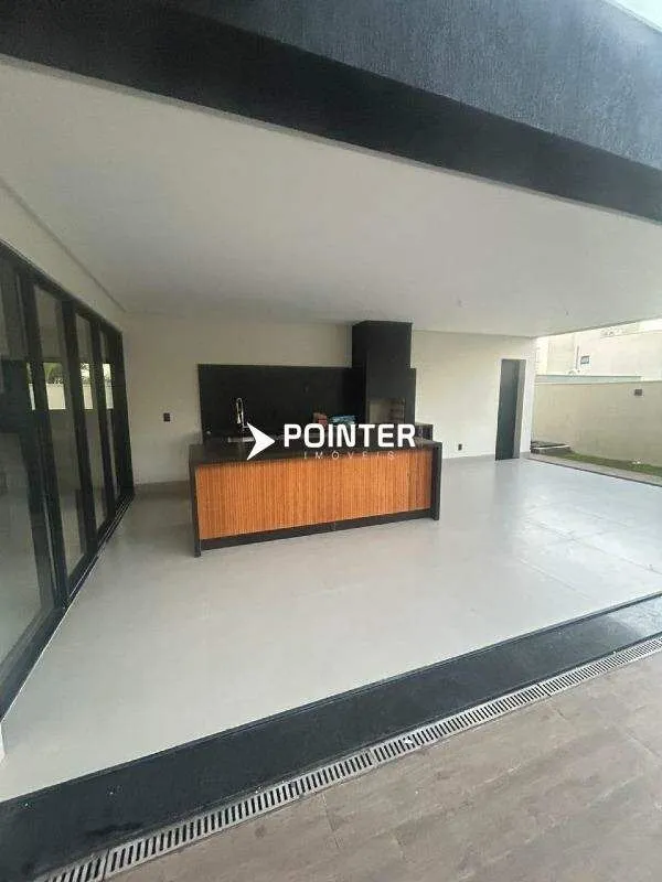 Sobrado no Residencial Portal do Sol Green, 300m²3 quartos sendo 3 suítes 1 mast...