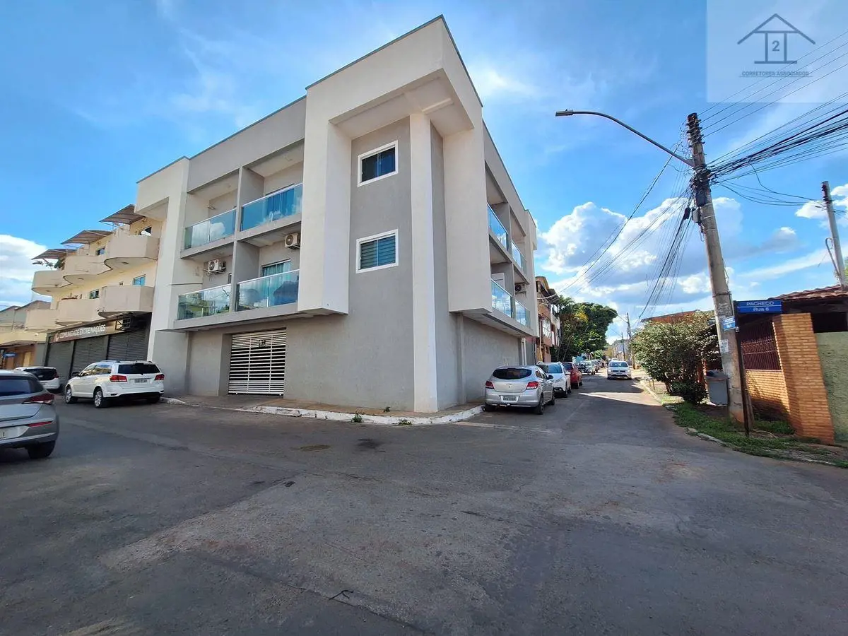 ATENÇÃO!VENDO PRÉDIO NOVO COM 8 APARTAMENTOS DE 2 QUARTOS, SENDO 4 APTS POR ANDA...