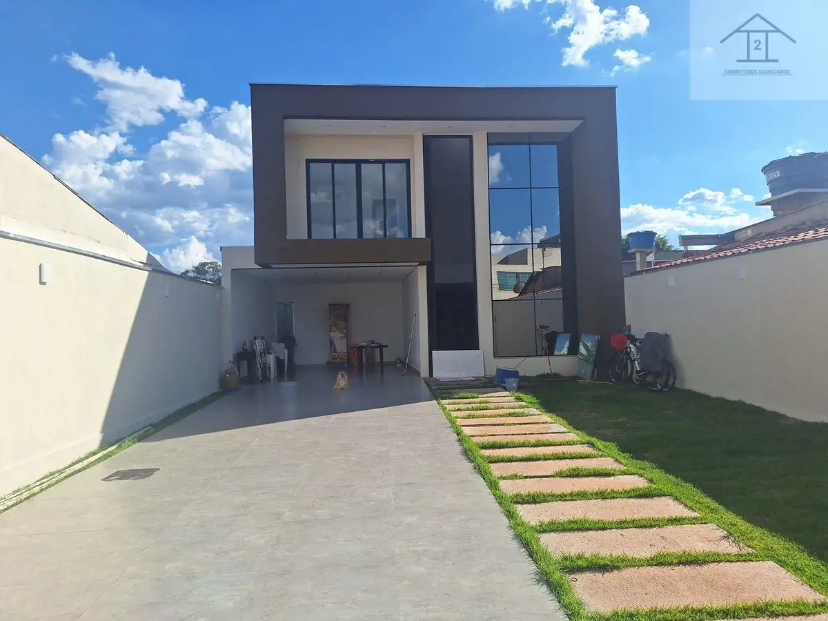 VENHA CONHECER E SE ENCANTAR POR ESTA BELÍSSIMA CASA SUPER MODERNA, PREPARADA PA...