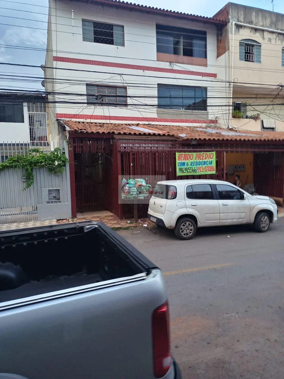 VENDE-SE UM PRÉDIO COMPOSTO DE 06 RESIDÊNCIAS NO RIACHO FUNDO IComposto de 06 re...