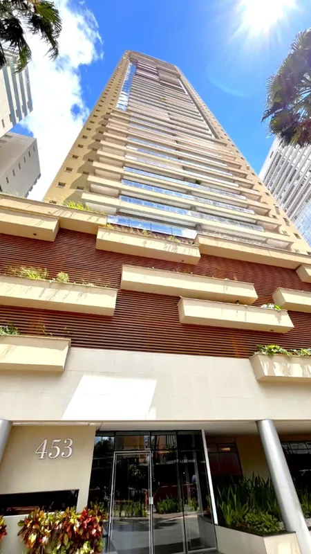 Apartamento de 4 suítes plenas, rico em armários, projeto luminotécnico, sala am...