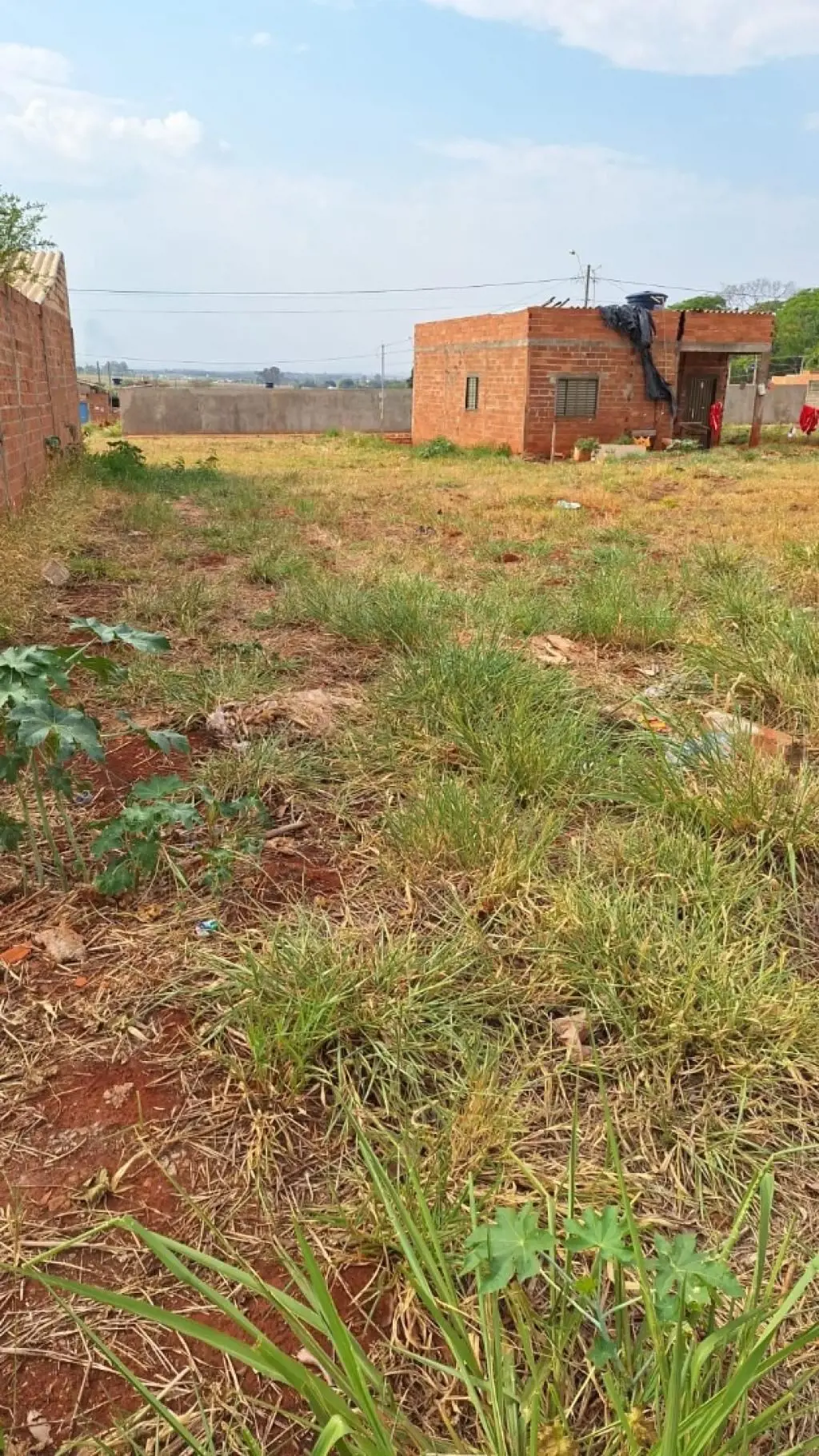 Excelente investimento !!Área para construção urbana, medindo 231,00m².Rua asfal...