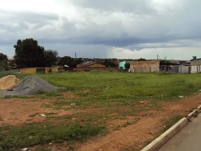 Área comercial c/ 730,00 m2, ótimo ponto, com 2 lotes, tendo frente para a Aveni...