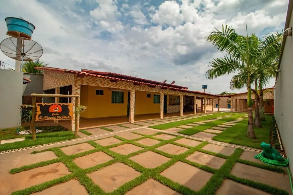 Excelente casa á 700m do Rio Araguaia (faz divisa de estado, Goiás com o estado ...