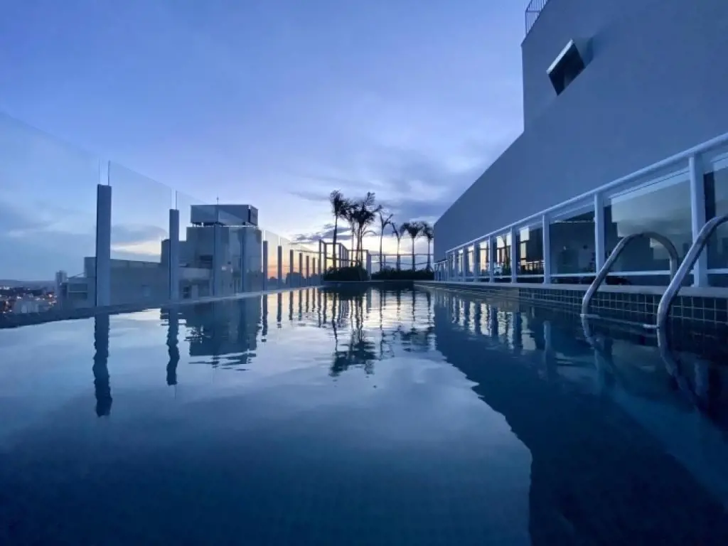 Um recanto verde no melhor do Marista.Luxo e conforto em apartamentos amplos de ...