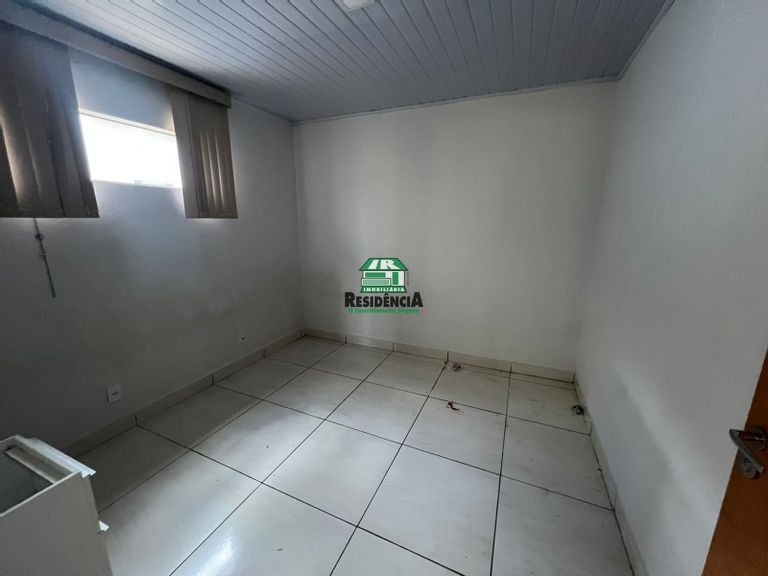 Casa Para Aluguel Com Quartos Em Vila Sao Jorge An Polis R M Id