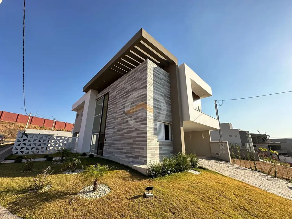 Sobrado 3 quartos a venda no Jardins pronto para morar com piscina e de esquina....