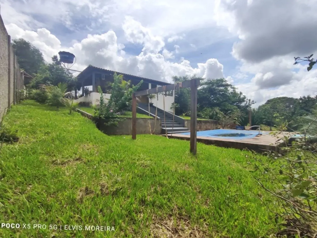CHÁCARA DE LAZER, COM PISCINA E REPRESA, EM CAMPO LIMPO DE GOIÁS (REGIÃO DOS POÇ...