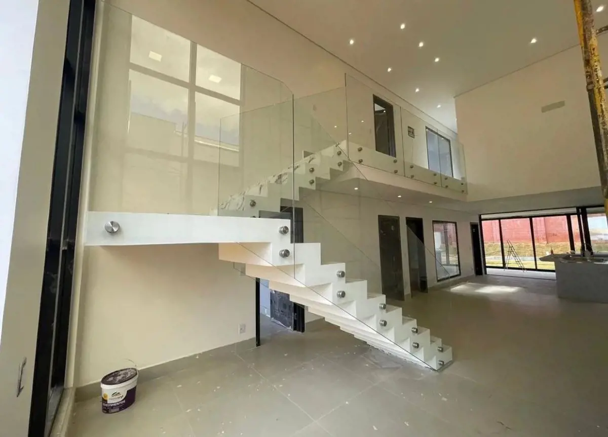 A GCASTRO IMÓVEIS VENDE !!!!!!Casa a aceita financiamento!!!Casa condomínio lê J...