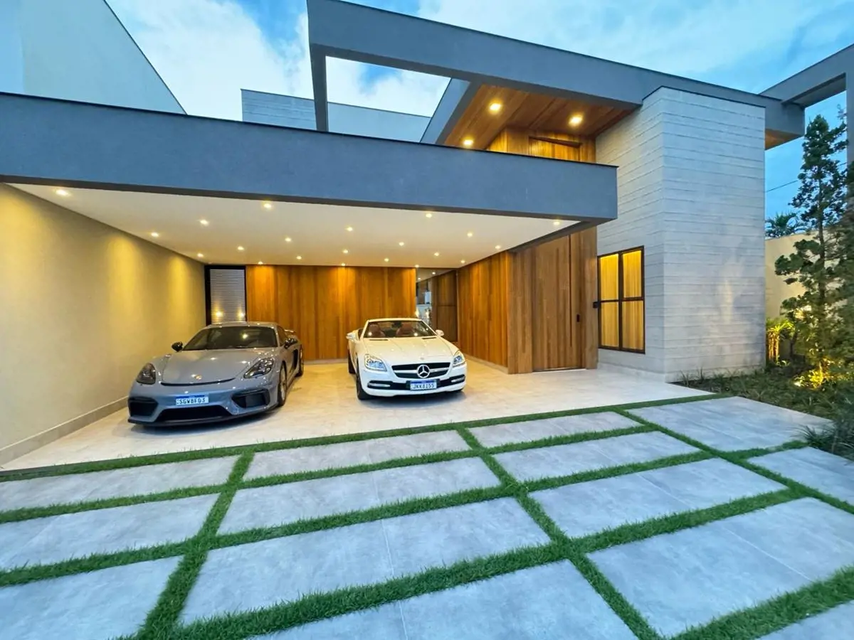 MANSÃO DE ALTO PADRÃO NA PONTE ALTA NORTE – CONDOMÍNIO ROYALViva com sofisticaçã...