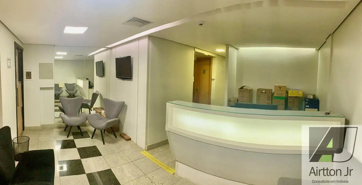 Sala térrea com vista livre, nascente, 120m2 (somado térreo o mezanino), e tudo ...