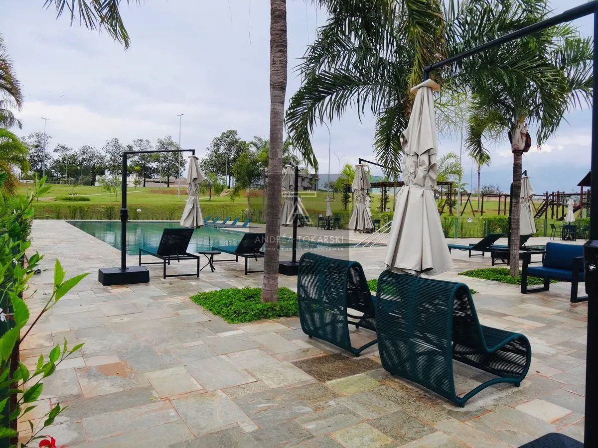 LOTE À VENDA - RESIDENCIAL DAMHA 1Destaques do Condomínio:Lazer Completo: piscin...