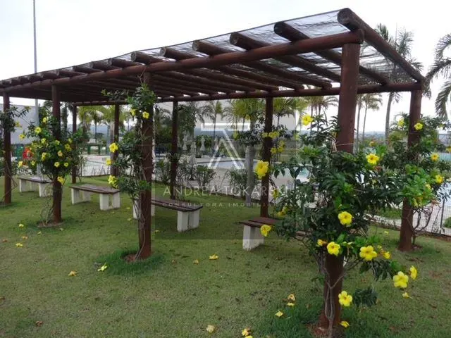 LOTE À VENDA - RESIDENCIAL DAMHA 1Destaques do Condomínio:Lazer Completo: piscin...