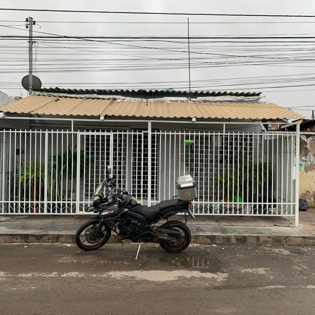 Casa com 03 kitas:São 02kit de um quarto e 01 de um quarto, sala, cozinha separa...