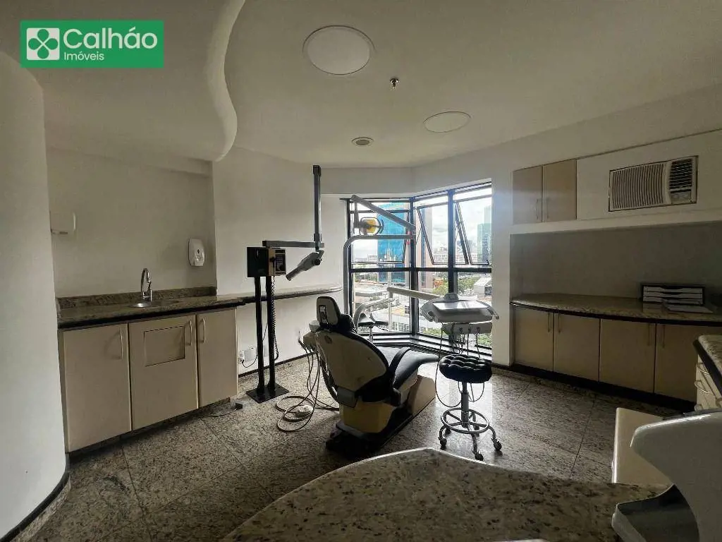 Oportunidade Única de Sala Comercial no SCN - Pronta para Consultório Odontológi...