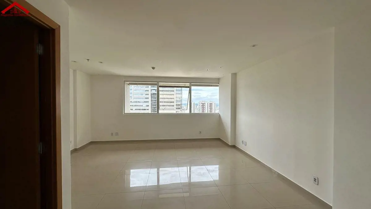 VENDE-SE 2(DUAS) SALAS NO DF PLAZA SHOPPINGDUAS SALAS COMERCIAIS JUNTAS LOCALIZA...