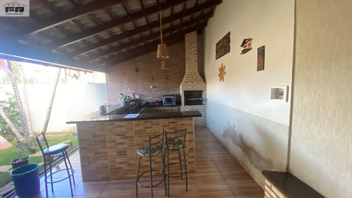 3 quartos1 suite1 dependência Condomínio com guarita nova, playground e quadra d...