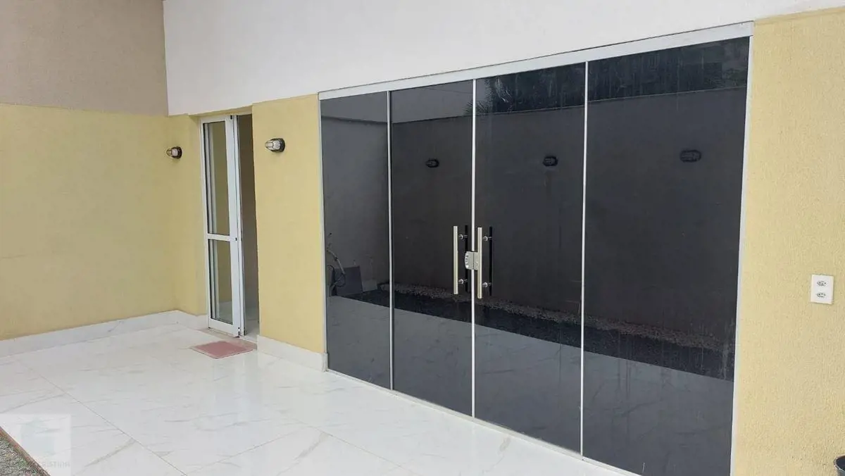 Descubra um apartamento garden no coração de Taguatinga Sul, em frente à Univers...