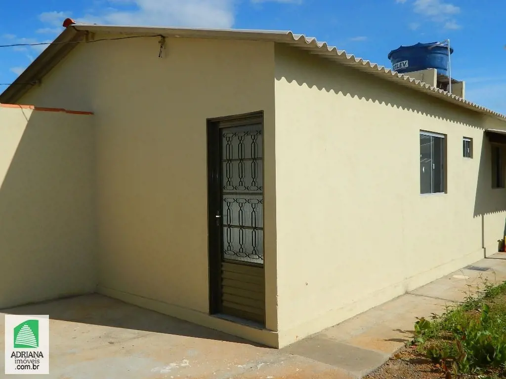 SALA, QUARTO, COZINHA, BANHEIRO, ÁREA DE SERVIÇOS, QUINTAL GRAMADO. 04/01/25