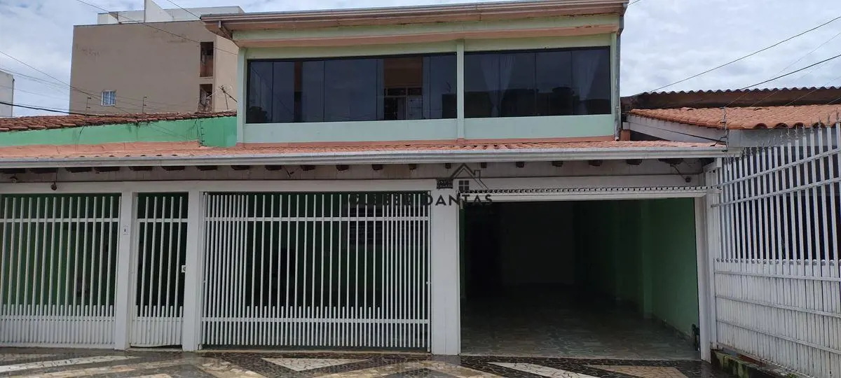 CLEBER DANTAS IMÓVEIS VENDECasa Sobrado na QSE 9Casa ampla, ventilada e confortá...