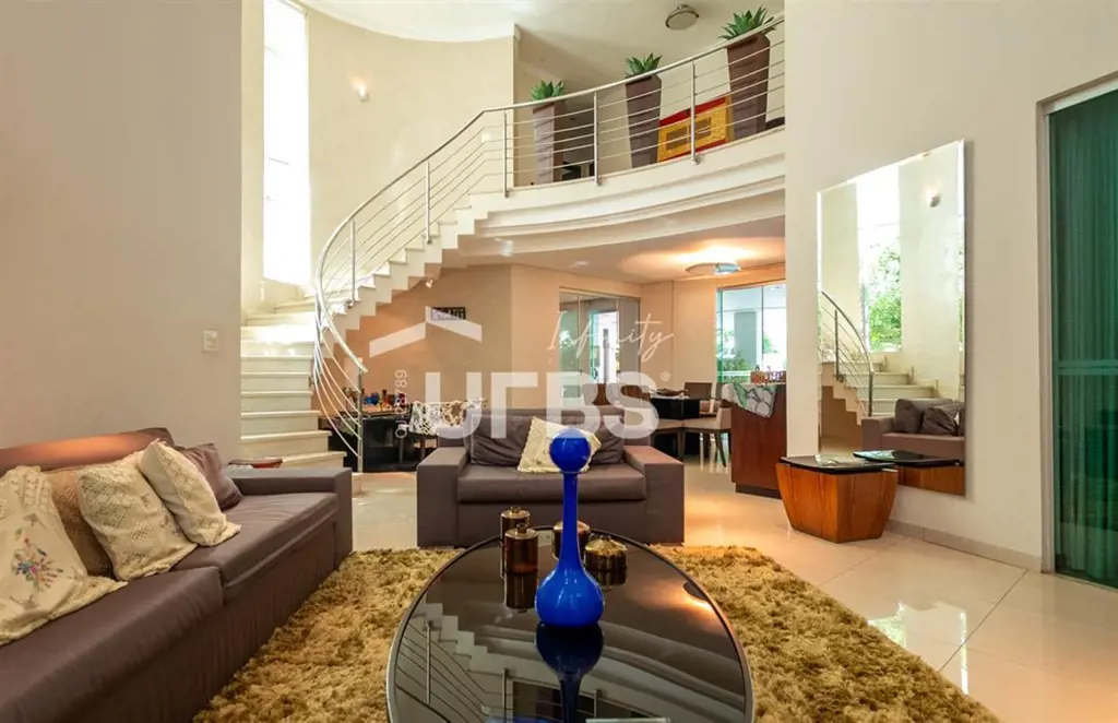 COD U-0014078 - Sobrado Aldeia do Vale 437 m2 1.312 m2 de terreno 4 quartos, sen...