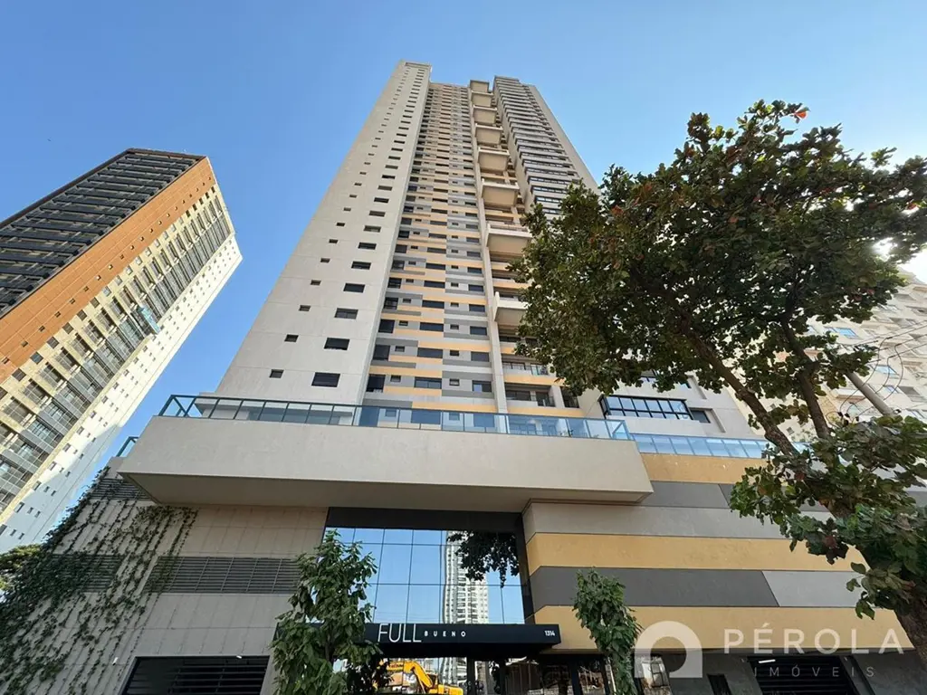 Apartamento com dois quartos sendo uma suíte, banheiro social, sala para dois am...