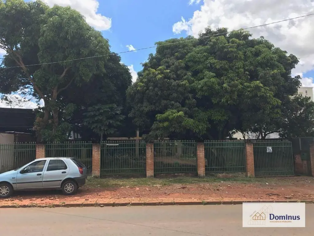 Oportunidade!Excelente terreno no melhor ponto comercial do setor de indústrias!...