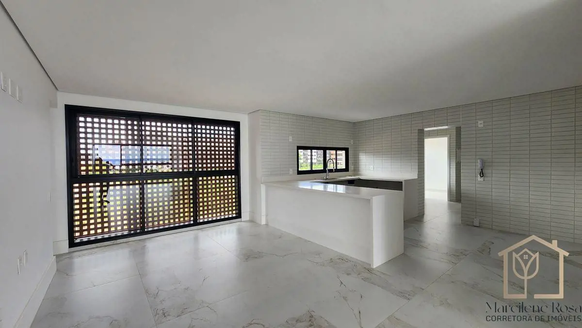 Você que procura um apartamento de Alto Padrão Construtivo, que oferece uma VIST...