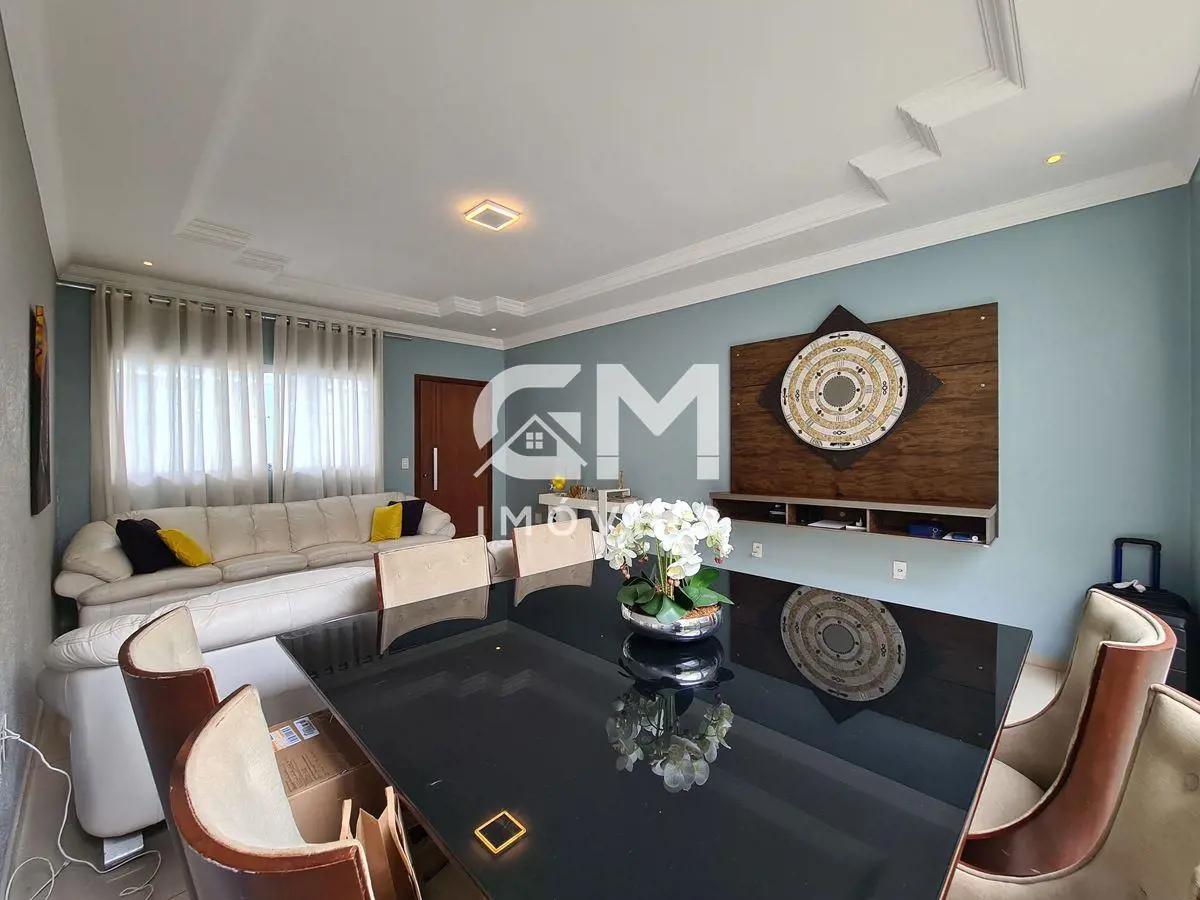 NÃO ACEITA FINANCIAMENTOÁrea do Terreno: 350m²;Área Construída: 180m²;Linda Casa...