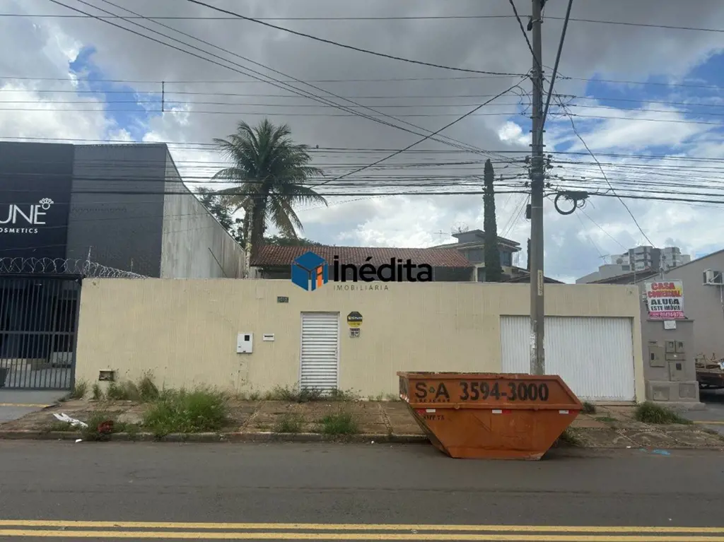 LOCALIZAÇÃO:Localizada na Rua 115, no Setor Sul, de fácil acesso a Avenida 136 e...