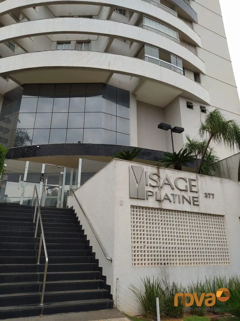 Apartamento com 3 quartos 3 suites no Jardim Goiás, Varanda com vista livre, Sal...