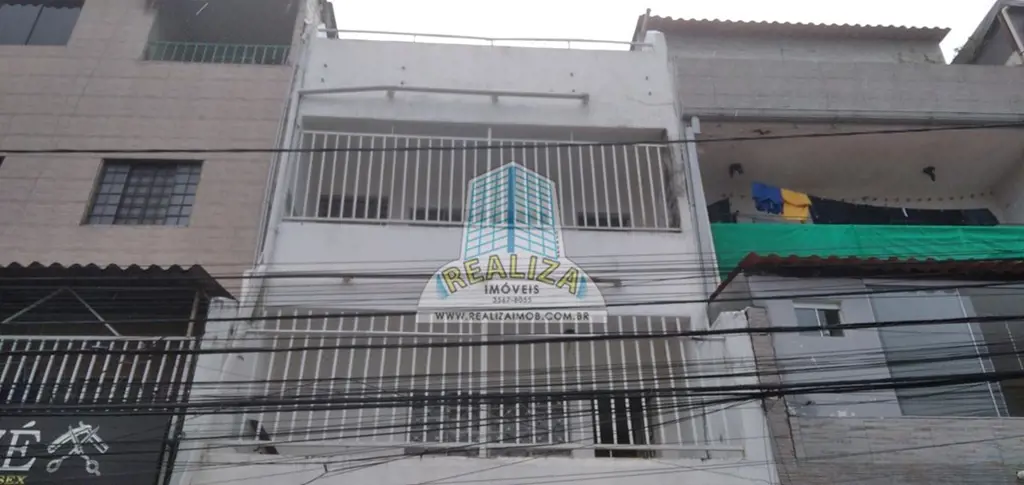 Ótima Oportunidade de Investimento: Prédio Comercial à Venda no Guará IIDescriçã...