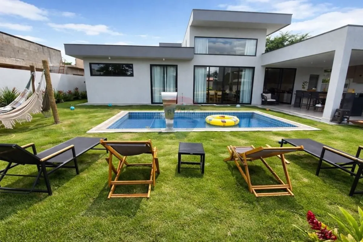 CARLA MENDONÇACRECI 25.156(61) 9 9541.6219 Conheça esta incrível casa localizada...