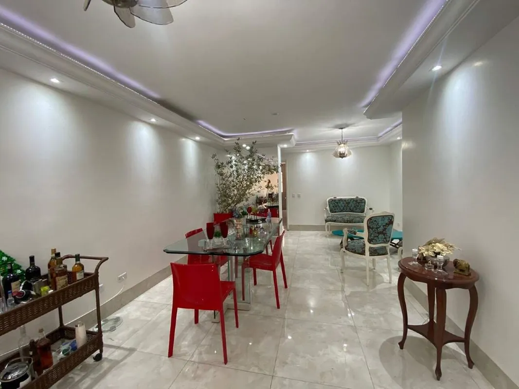 Edifício Iza costaApartamento de quartos 153m², localização privilegiada em fren...