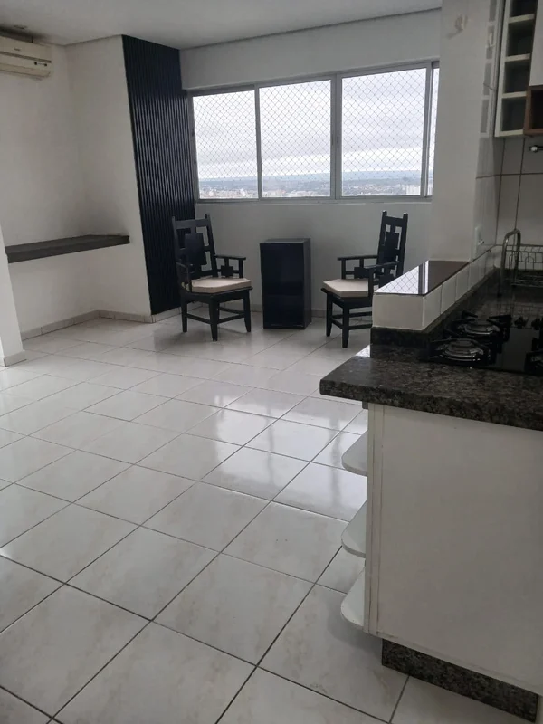 ALUGO APARTAMENTO DE 02 QUARTOS FRENTE PARA O PARQUE; NASCENTE, ÚLTIMO ANDAR VIS...