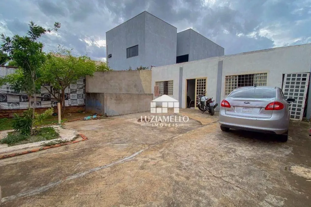 Casa com Ampla Estrutura e Edícula Completa QE 01 Conjunto M - Guará IImóvel exc...