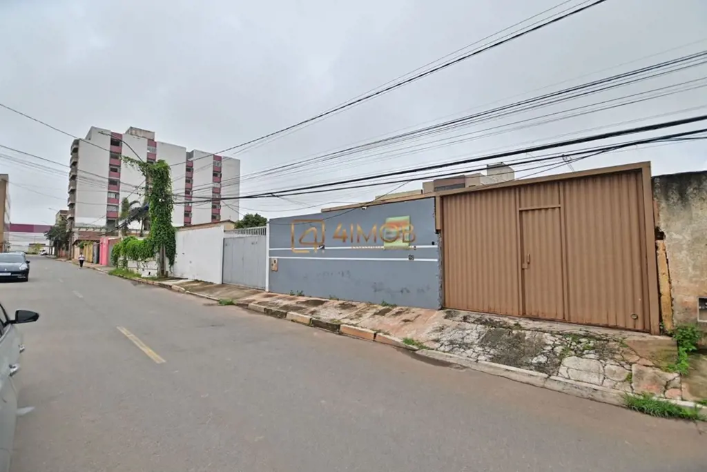 OPORTUNIDADE ÚNICA EM VICENTE PIRES!Seu investimento te esperando!Lote com 4 apa...