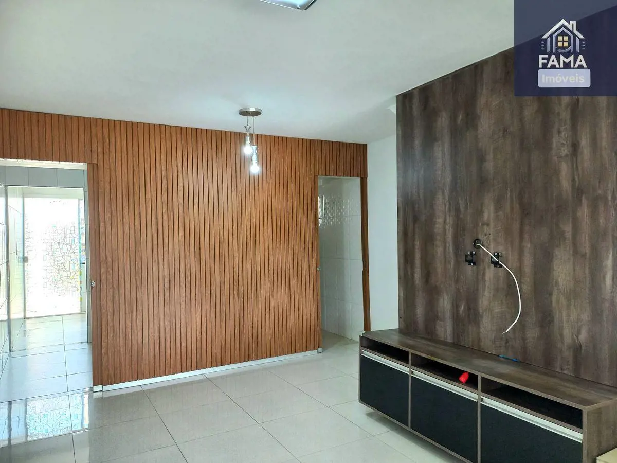 LINDA CASA, REFORMADA, LOCALIZADA NA QC 13, JARDINS MANGUEIRAL, BRASÍLIA - DF.CO...