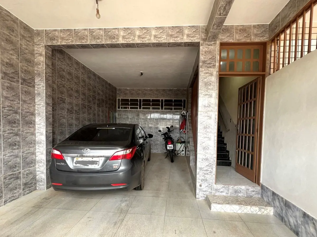 Imóvel com boa localização, de esquina, próximo à avenida principal do P Norte, ...