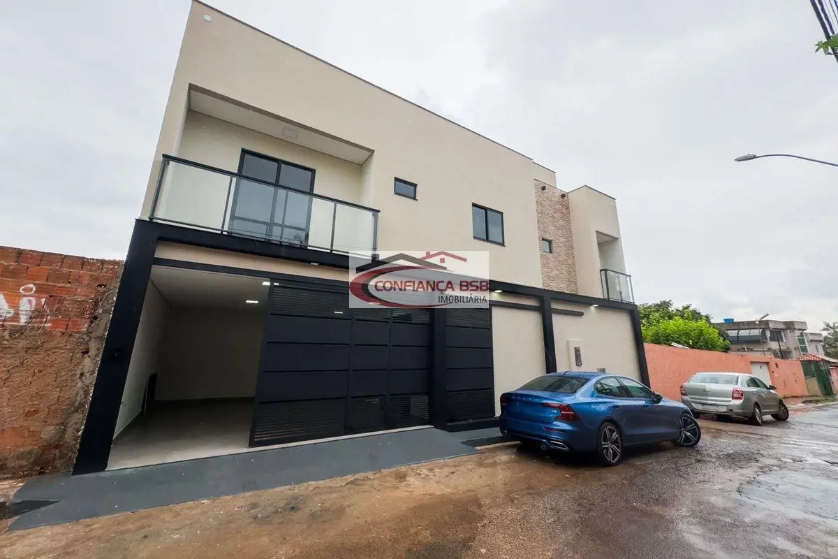 EXCELENTE CASA DE ALTO PADRÃO PARA VENDA NA COLÔNIA AGRÍCOLA SAMAMBAIA EM VICENT...